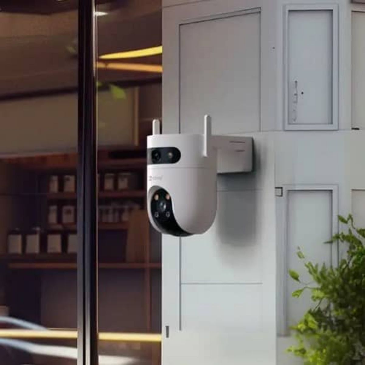Умная домашняя Wi-Fi камера Ezviz H9C с двумя объективами по 3 Мп