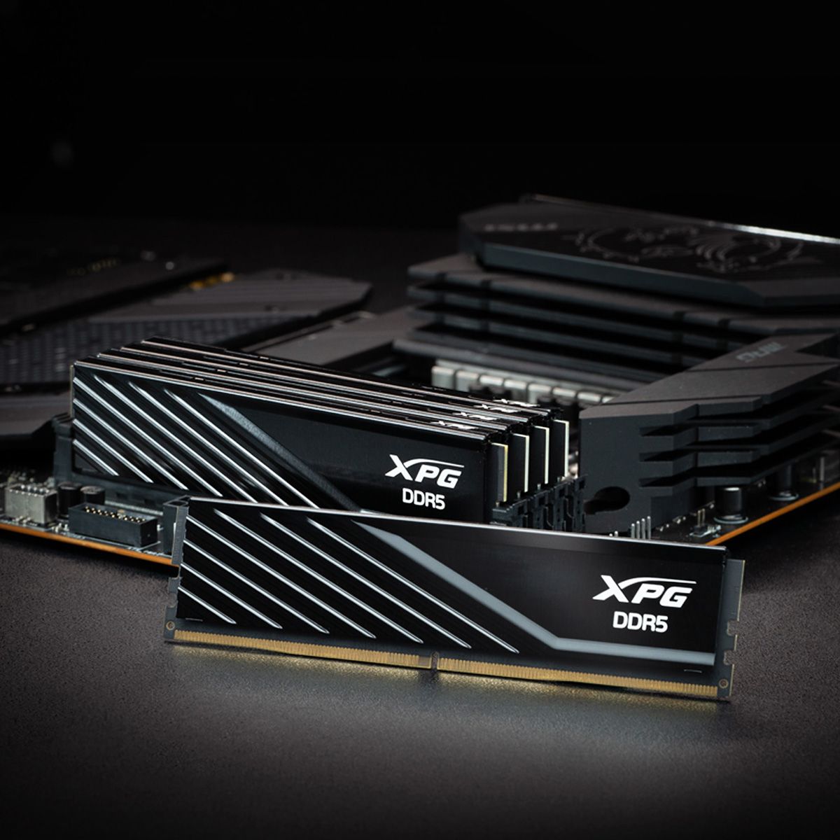 Память DDR5 2x16GB 6000MHz A-Data AX5U6000C3016G-DTLABBK XPG Lancer Blade RTL Gaming PC5-48000 CL30 
