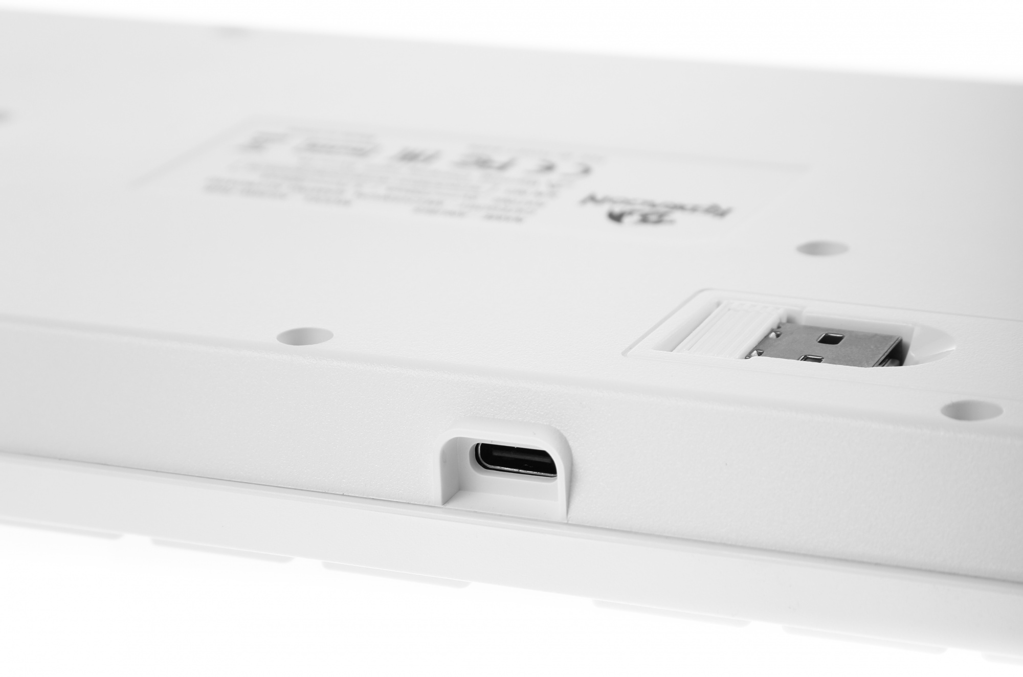 Клавиатура Redragon Anubis механическая белый USB беспроводная BT/Radio slim Multimedia for gamer дл