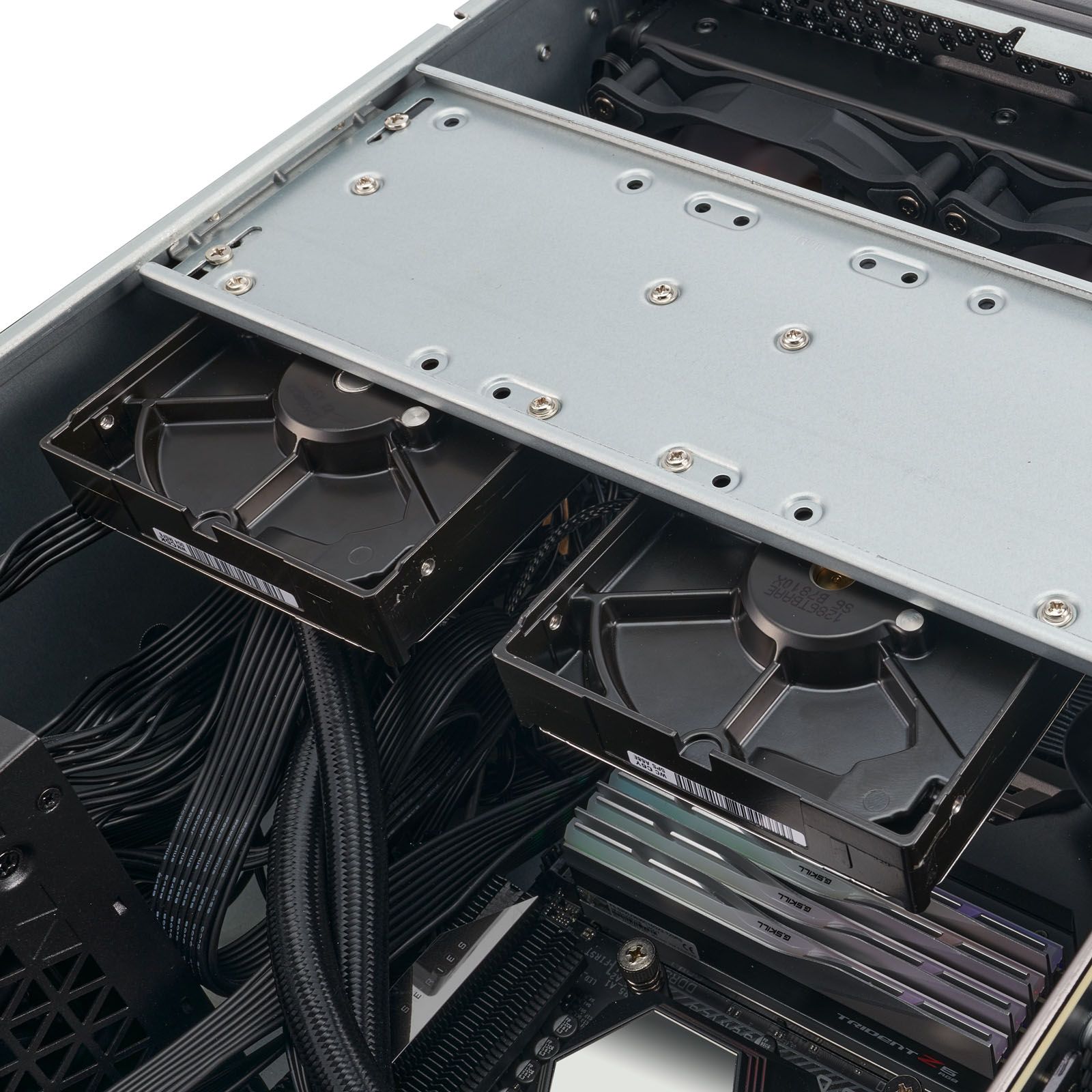 Корпус Silverstone SST-RM44