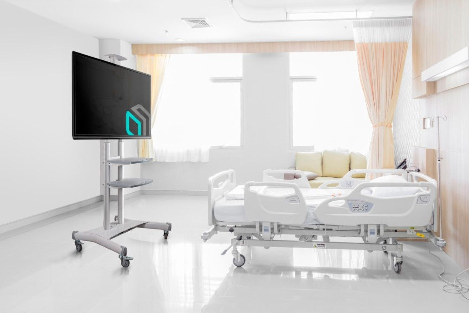 Подставка для телевизора Onkron TS1881 белый 50"-86" макс.90.9кг напольный мобильный