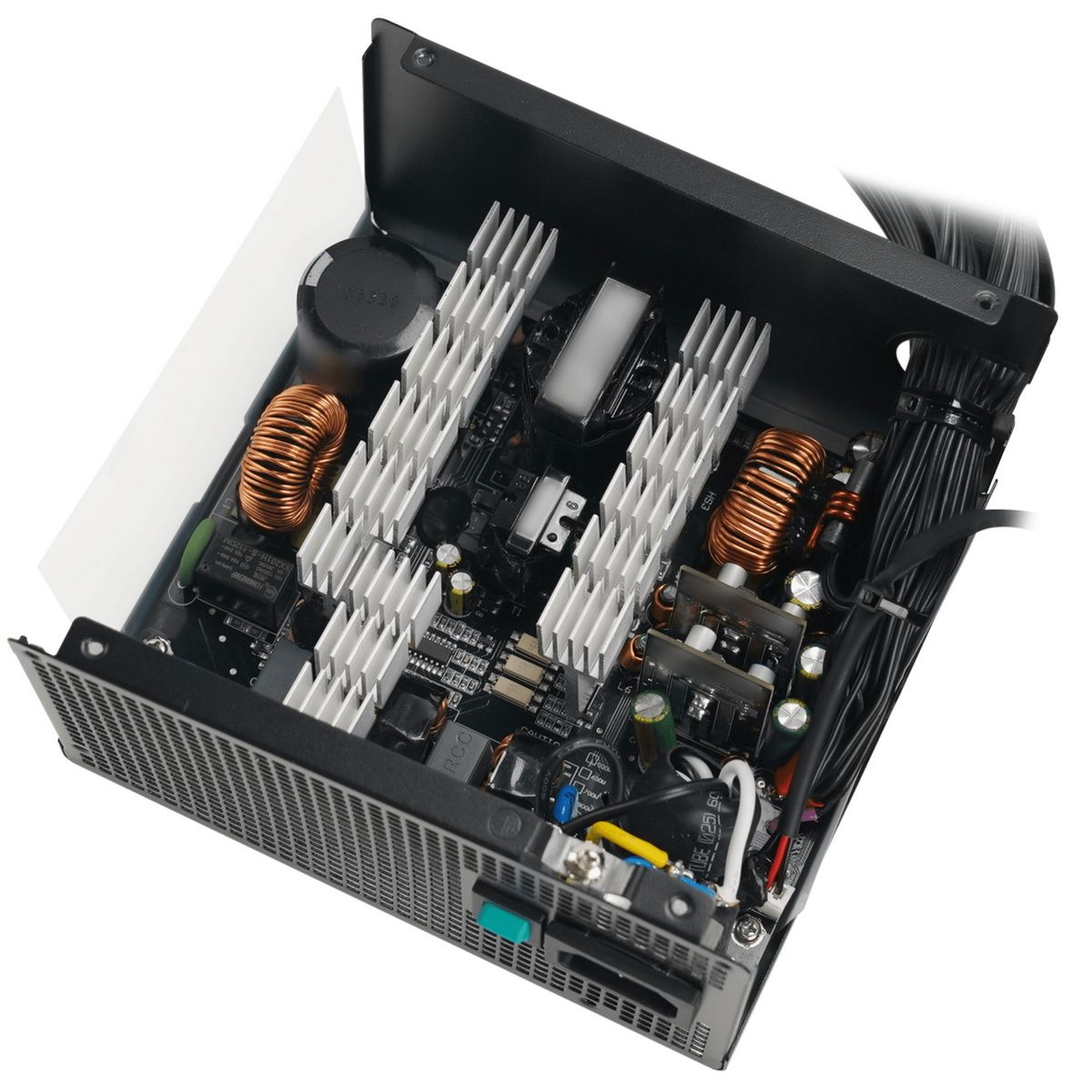 Блок питания Deepcool PL550D (ATX 3.0, 550W, PWM 120mm fan, Active PFC+DC to DC, 80+ BRONZE) RET (R-