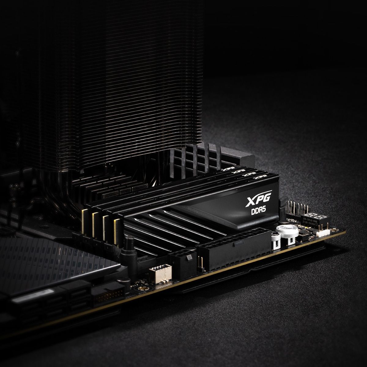 Память DDR5 2x16GB 6000MHz A-Data AX5U6000C3016G-DTLABBK XPG Lancer Blade RTL Gaming PC5-48000 CL30 