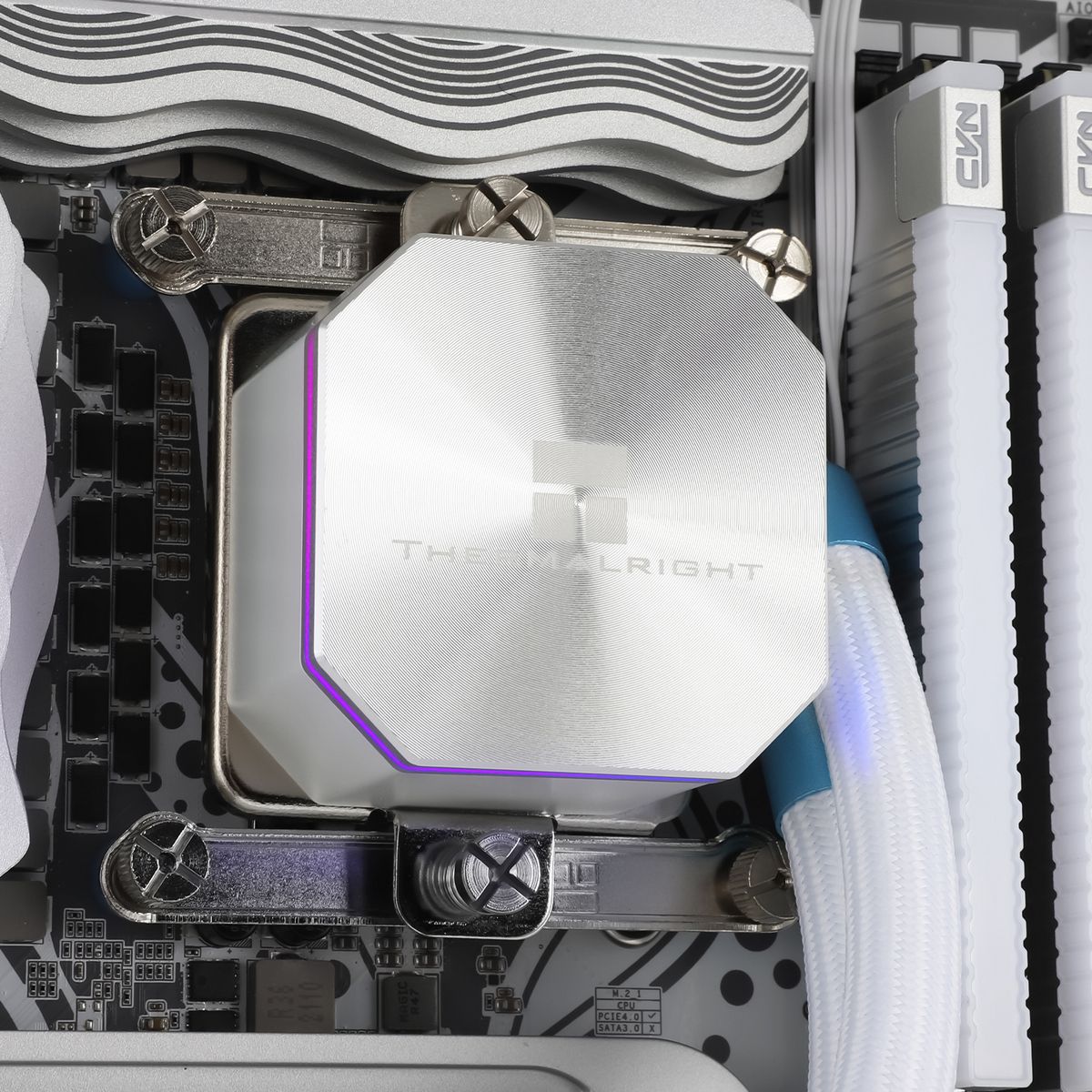 Жидкостная система охлаждения Thermalright Вентилятор Cooler Thermalright Frozen Edge 360 White all 