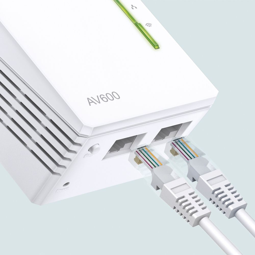 Сетевой адаптер HomePlug AV TP-Link TL-WPA4220 AV600 Fast Ethernet (ант.внутр.)