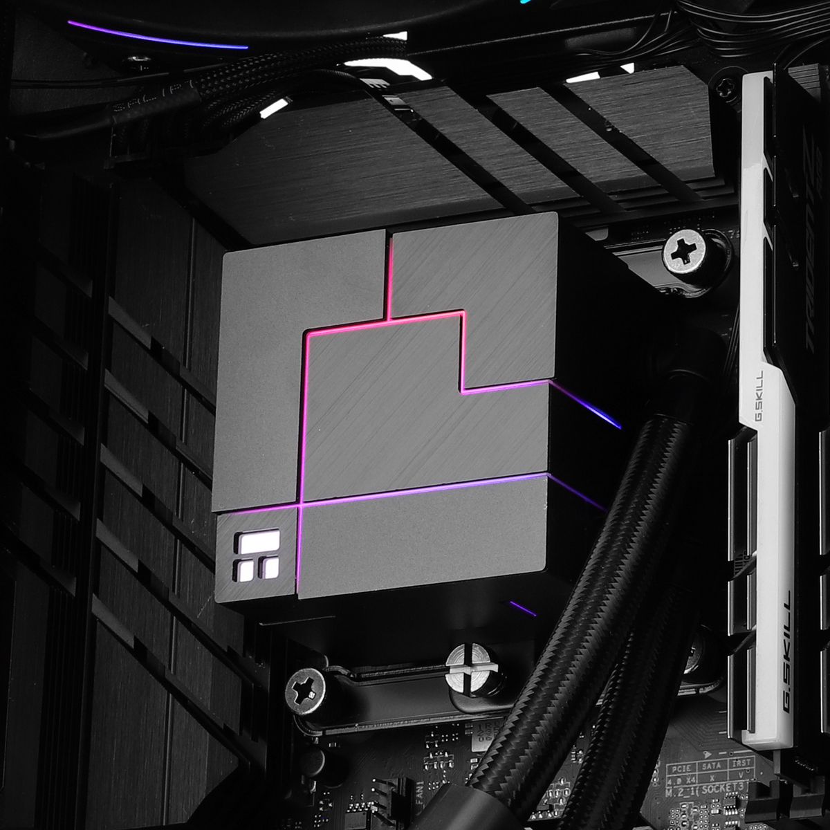 Жидкостная система охлаждения Thermalright Вентилятор Cooler Thermalright Core Matrix 360 Black all 