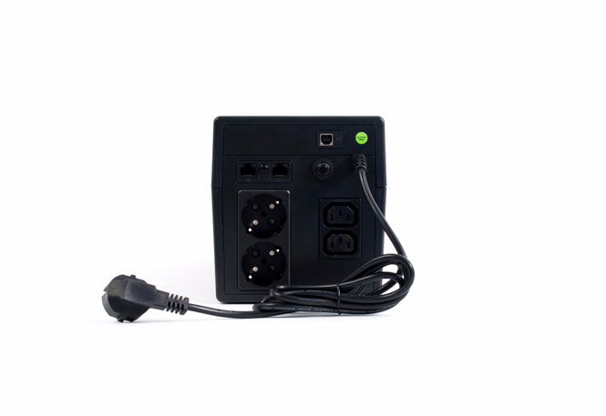 (456) Бастион SKAT-UPS 1000ВА/600Вт/Line-Interactive/АКБ 7Ачх2/220В/2xC13/3 л.г./МПТ